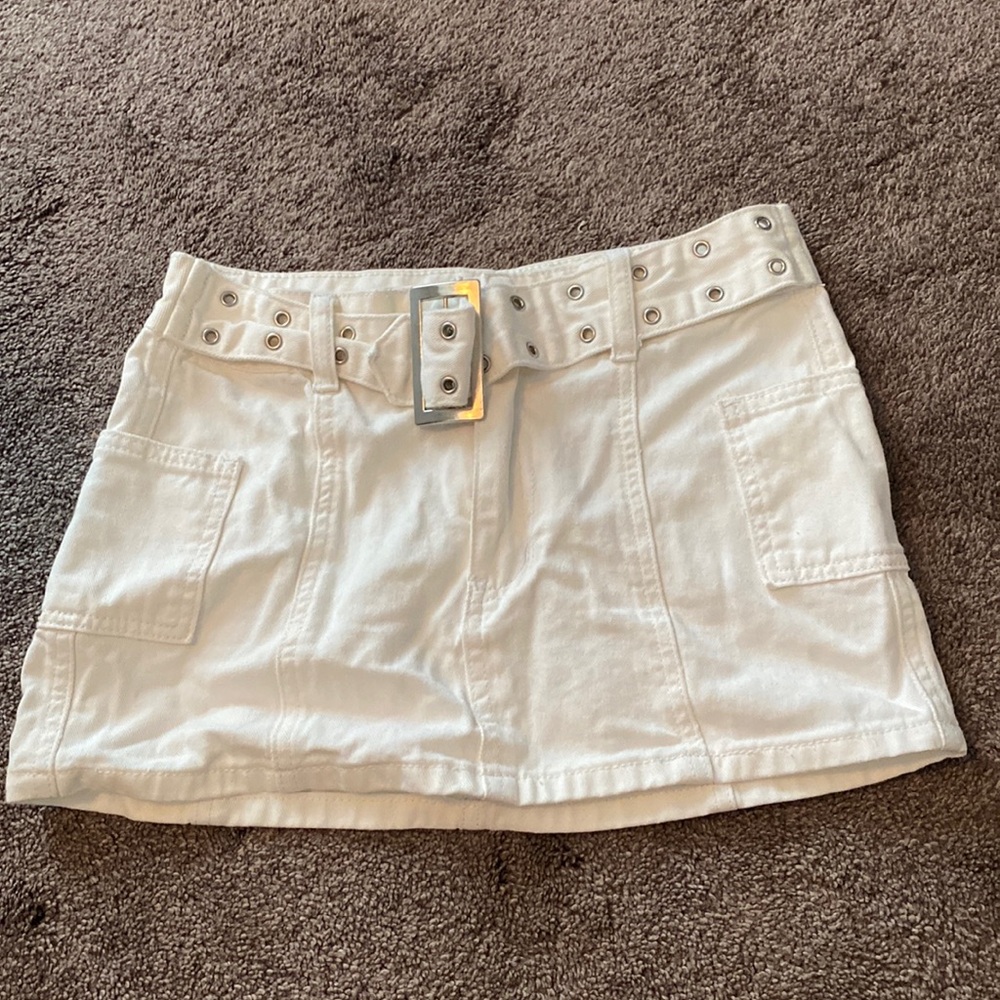 white mini skirt, size xs